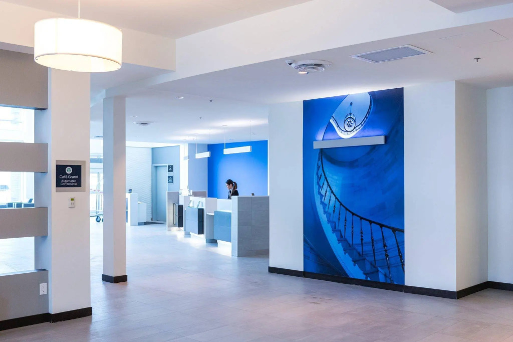 The Grand Winnipeg Airport Hotel by Lakeview