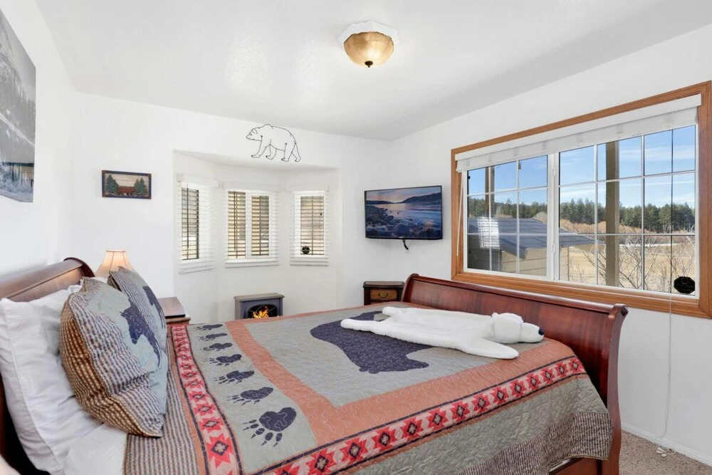 Moonridge Golf & Sunset View #2118 by Big Bear Vacations