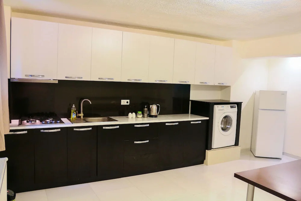 Negini Guest House