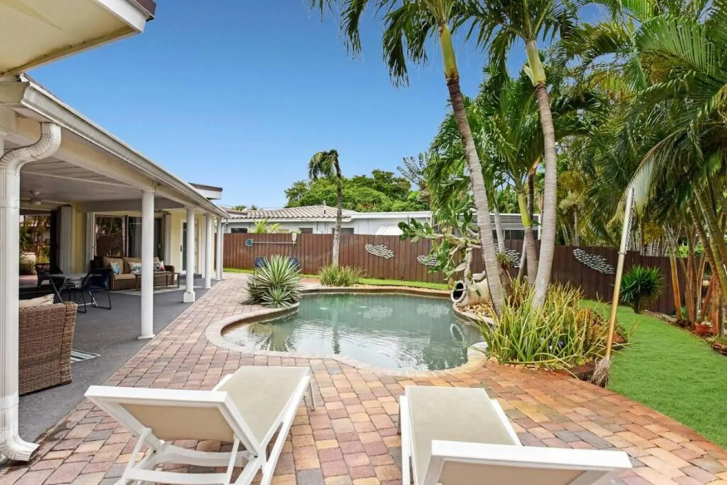 Private pool and canal home with Office space