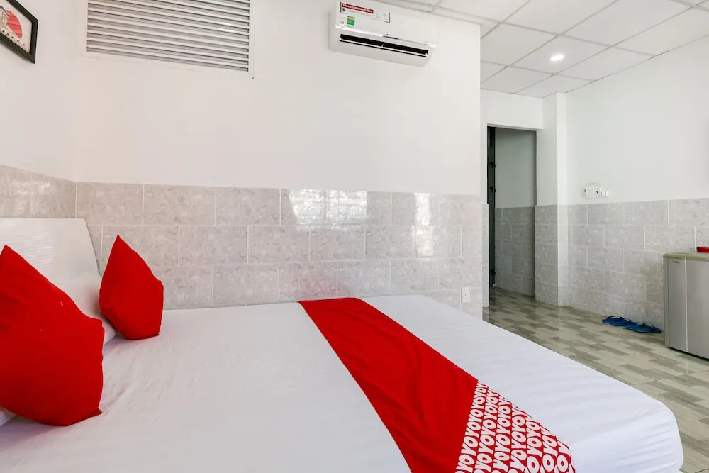 OYO 409  Vinh Phu Gia Hotel