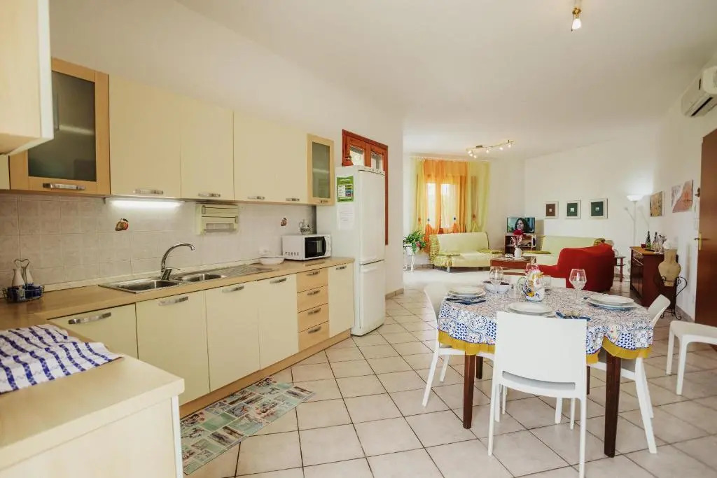"The Pearl of Sicily" with new salt pool 50m from the beach