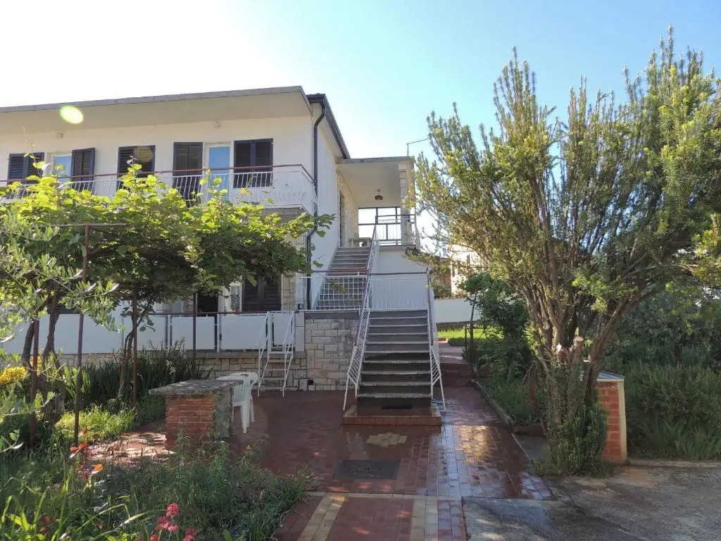 Apartment Eli - 50m from the sea