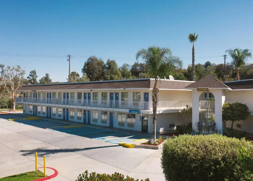 Motel 6-Temecula, CA - Historic Old Town