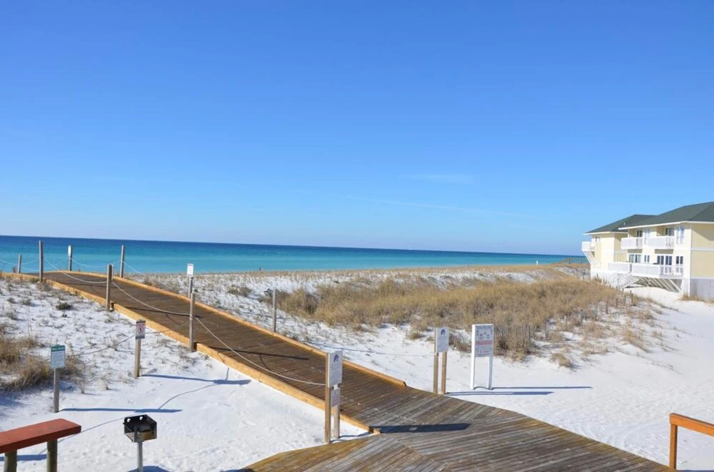Sandpiper Cove Beachwalk by Holiday Isle