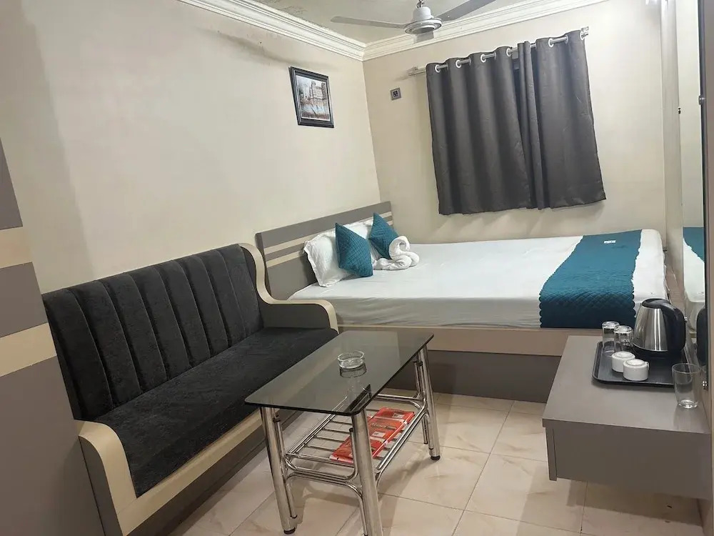Hotel Vinayak