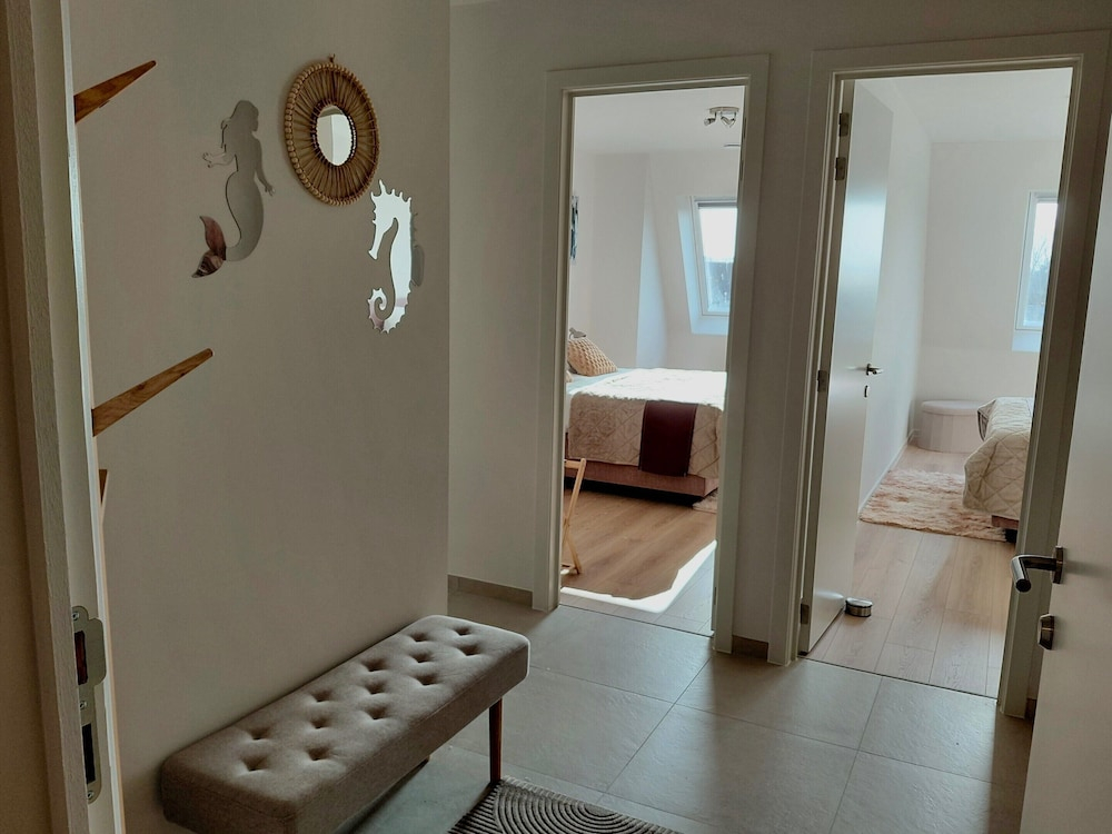 Luxury Apartment With Pool & Parking