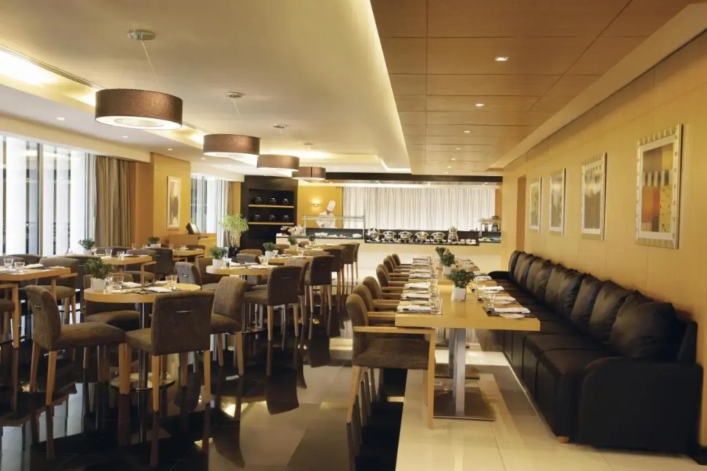 Hala Arjaan by Rotana, Deluxe Hotel Apartments