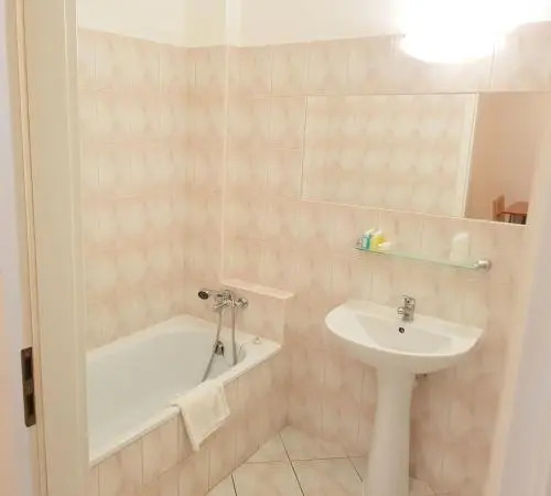 Noclegi Hit Rooms & Apartments