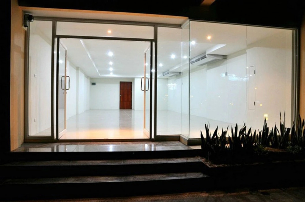 Boonjumnong Modern Apartment