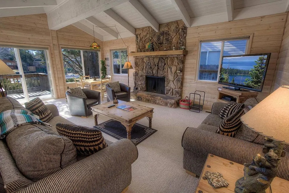 Rock Water Cove by Lake Tahoe Accommodations