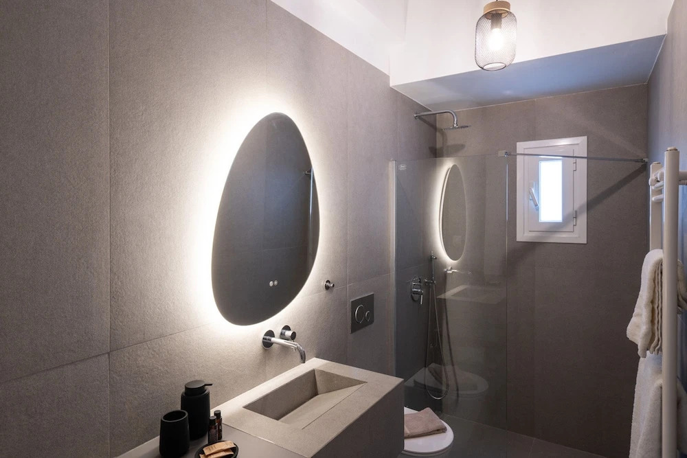 LIV - Premium Pagrati Apartment With View