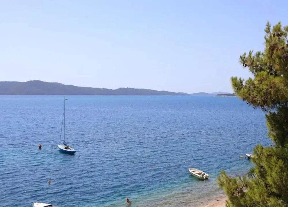 Coastal Apartment in Sibenik-brodarica