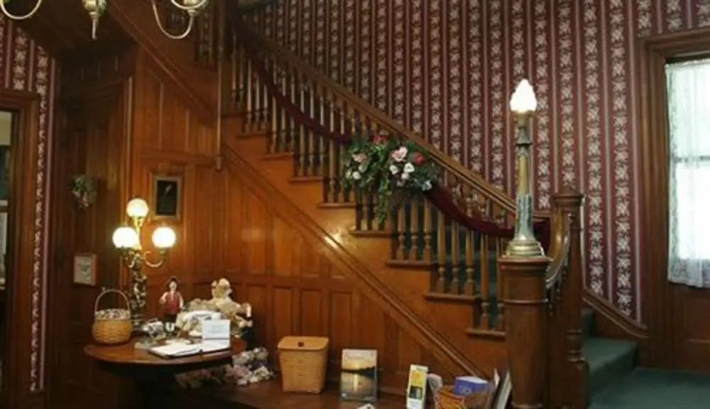 Whistling Swan Inn