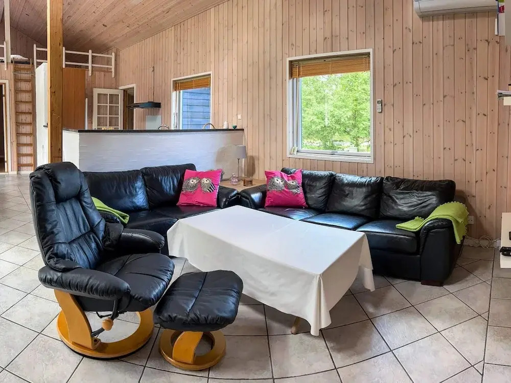 12 Person Holiday Home in Hals-by Traum