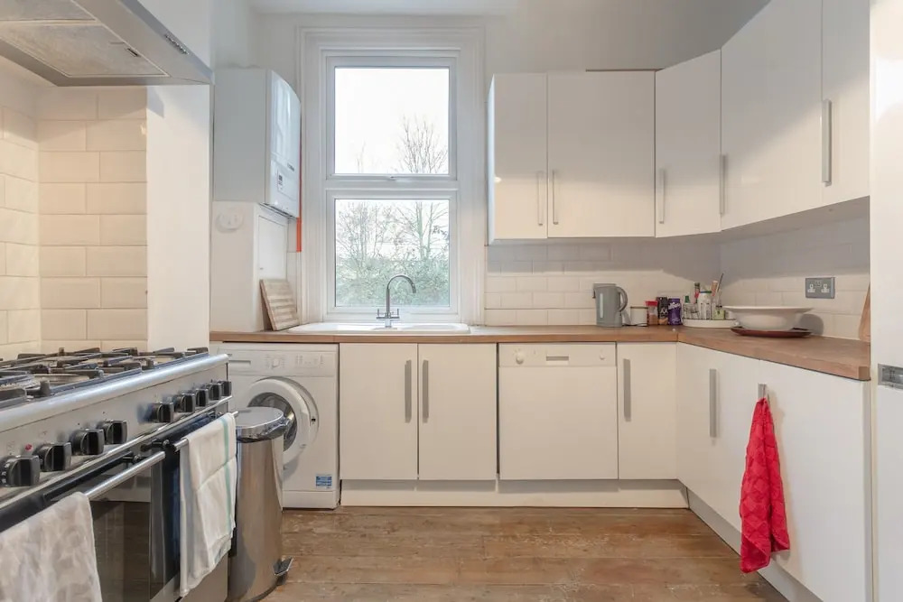 2 Bedroom Flat In Fantastic Location