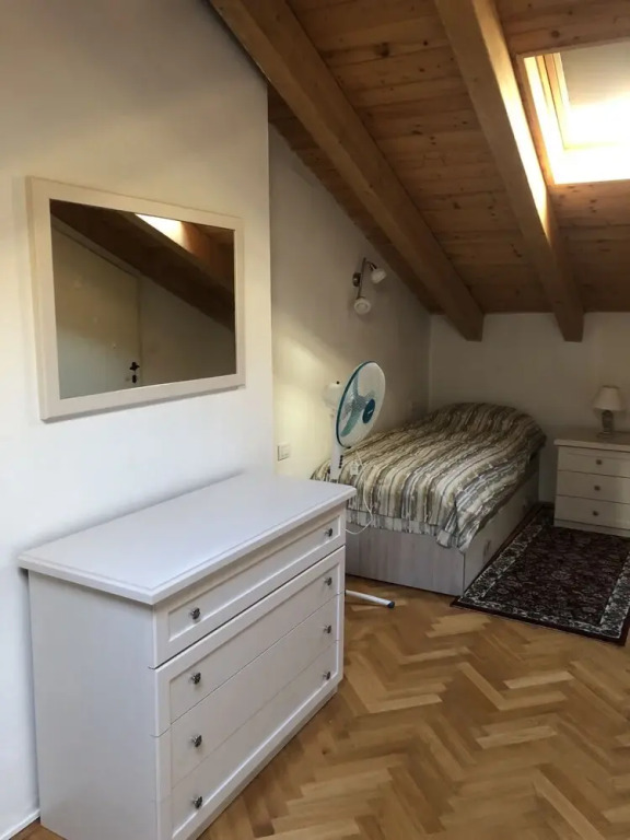 Villa Giudici Luxury app on the Lake