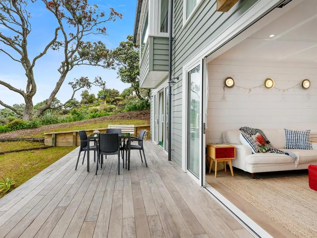 MaiMoana - Hatfields Beach Cliff-Top Retreat