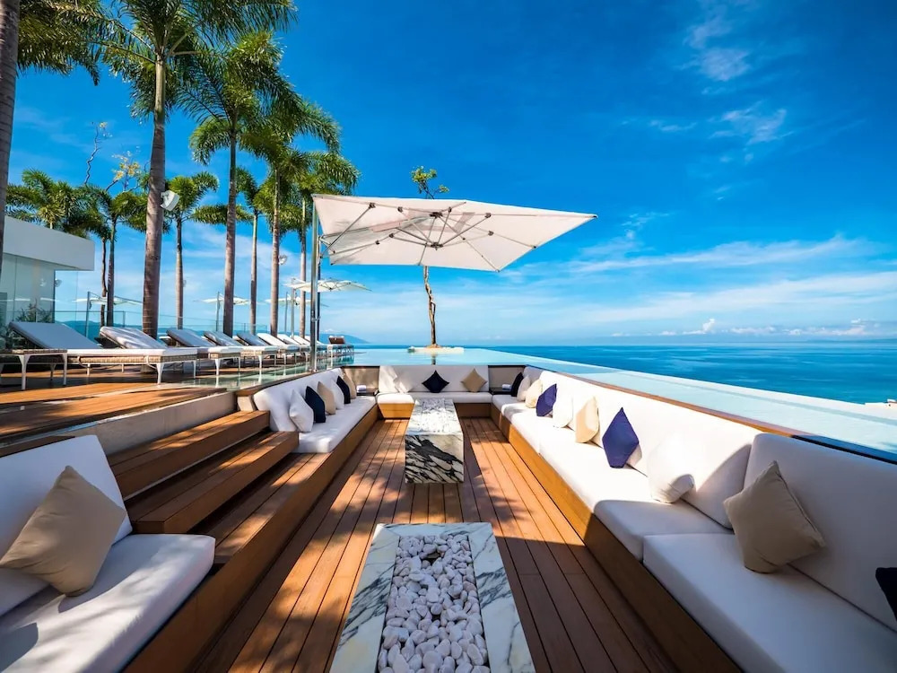 Pier 57-502 Best Rooftop Romantic Zone 1 Bed 2 Bath Ocean View