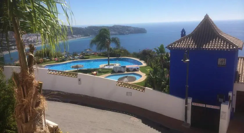 Los Altos Villas