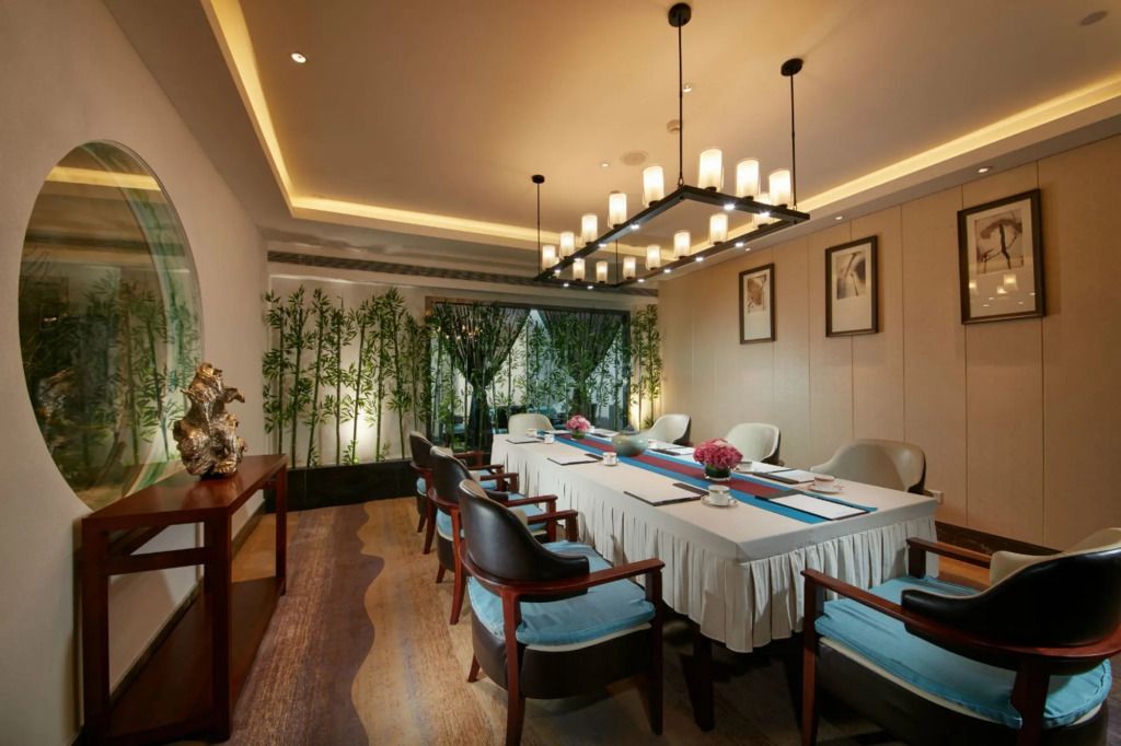 Hualuxe Leshan, an IHG Hotel