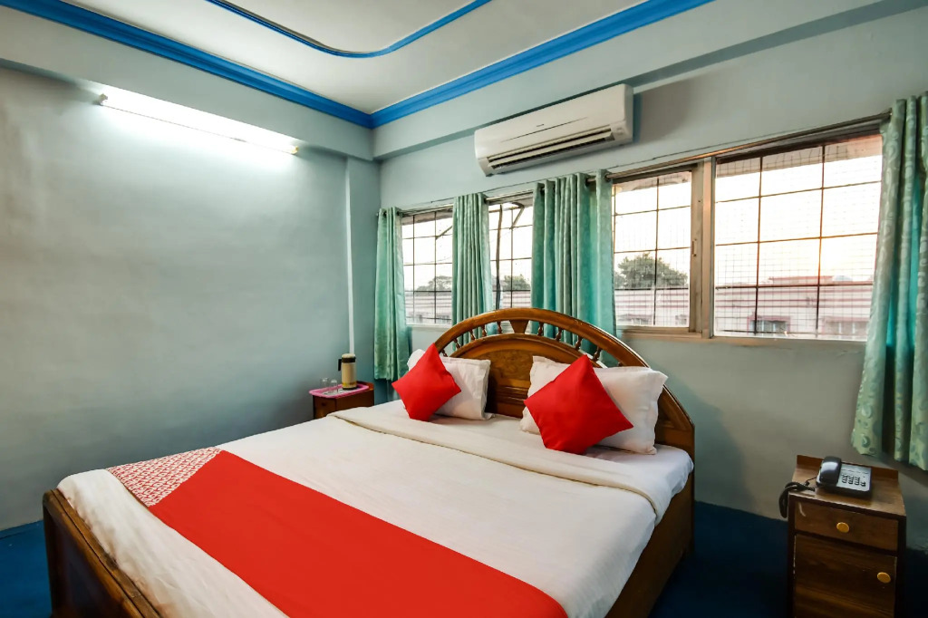 OYO 60968 Hotel Ashirwad