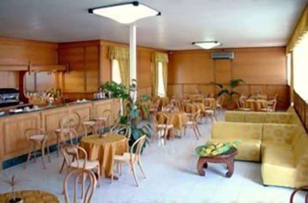 Hotel Capys