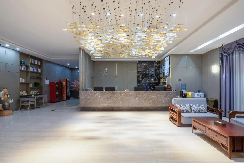 GYA Hotel (Tongxiang Century Avenue)