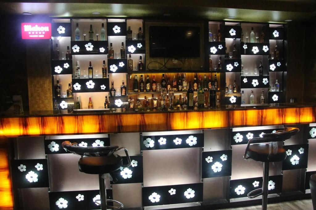 OYO Premium Bahadrabad Haridwar