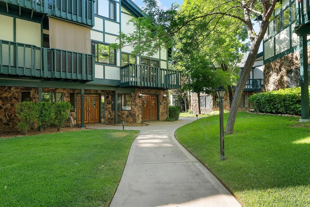 110 - Viking Bear Lair Lakeside Condo