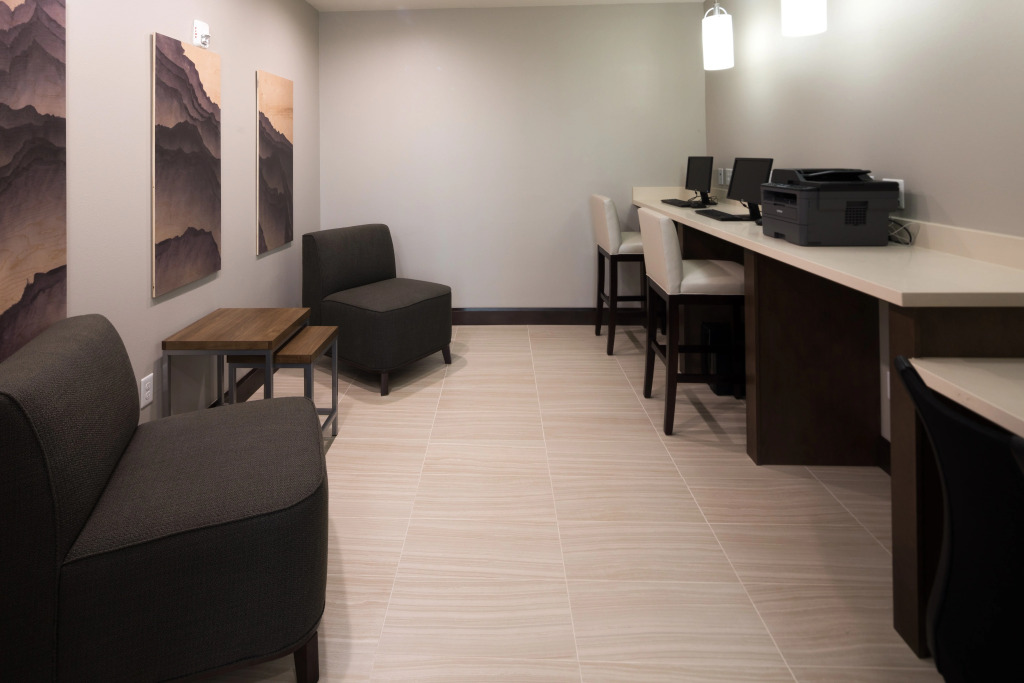 Staybridge Suites - Lake Jackson by IHG