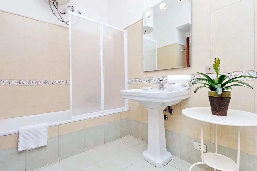 TreasureRome Family 3BR by Colosseo