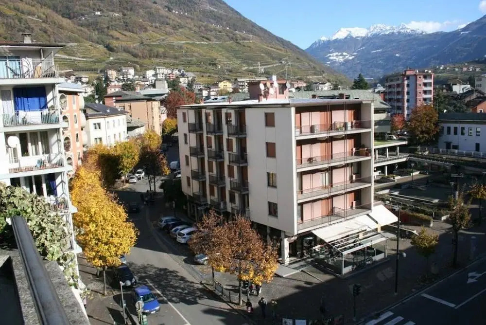 Eco Rooms&Breakfast Tirano
