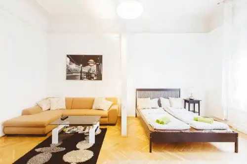 Living Budapest Apartment - Régi Posta Utca