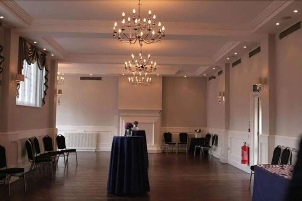 The Pillar Hotel
