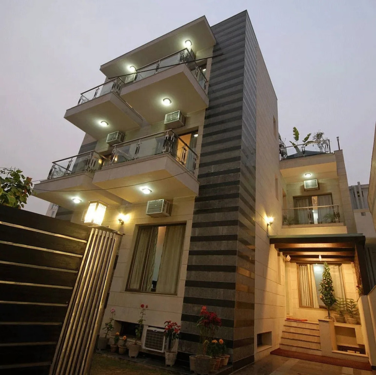 Maxfort Sikandarpur Metro