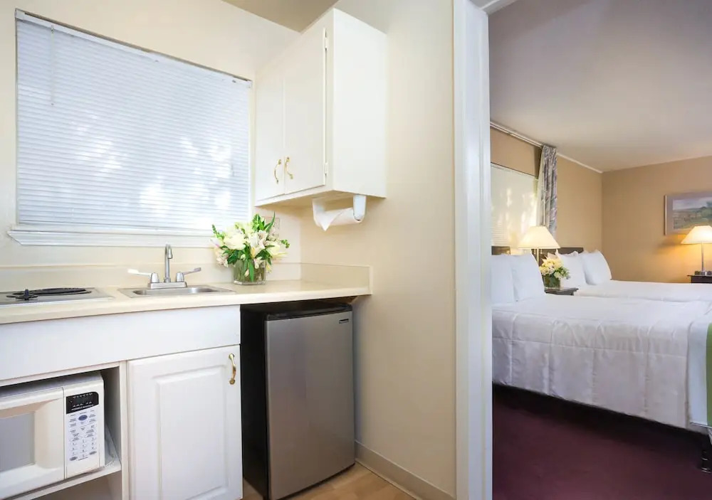 Marianis Inn