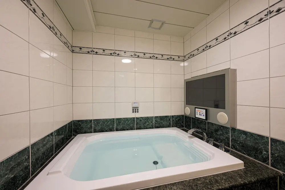 BE FREE HOTELS kofu