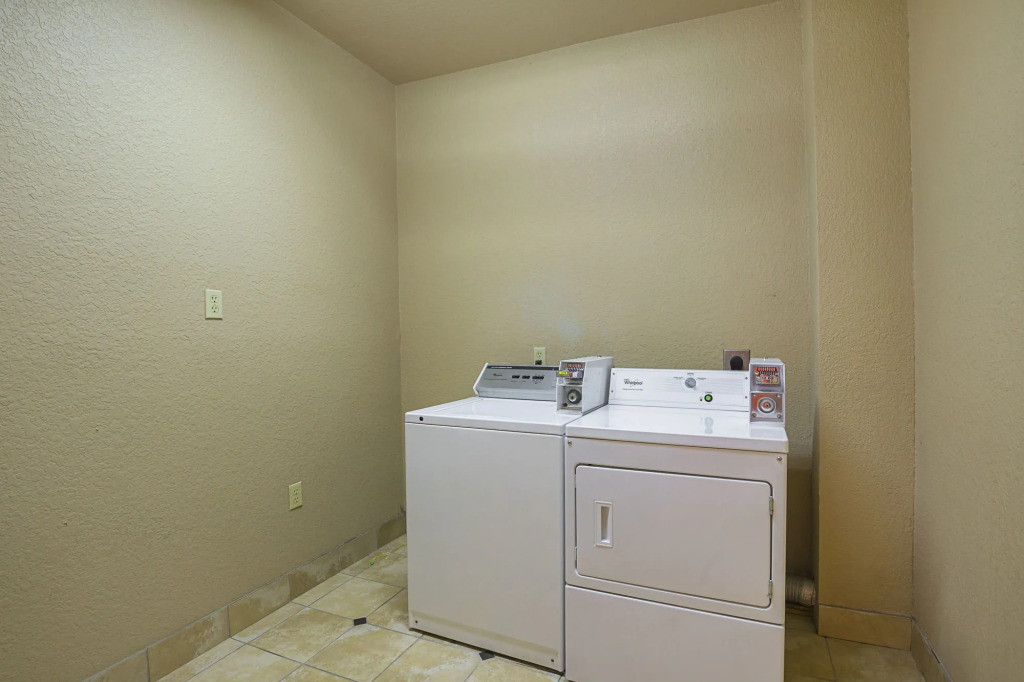 Scottish Inn and Suites Baytown Tx