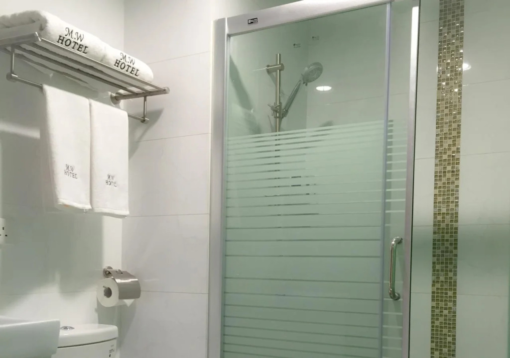 Отель Metro Winner Hotel