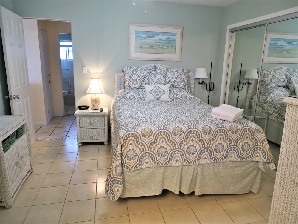 Aloha Kai - Unit 28 2 Bedrooms 2 Bathrooms Apts