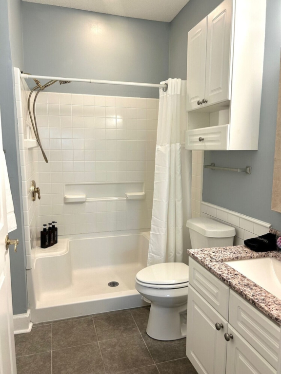 Salty Air Retreat Cozy 2BR Beach Getaway