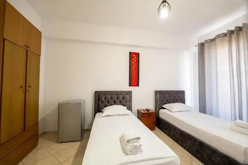 ALNES HOTEL