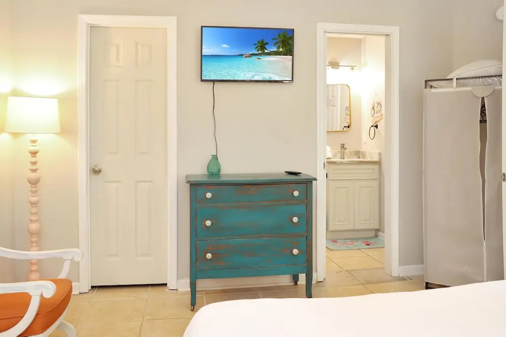 The Palms 2B