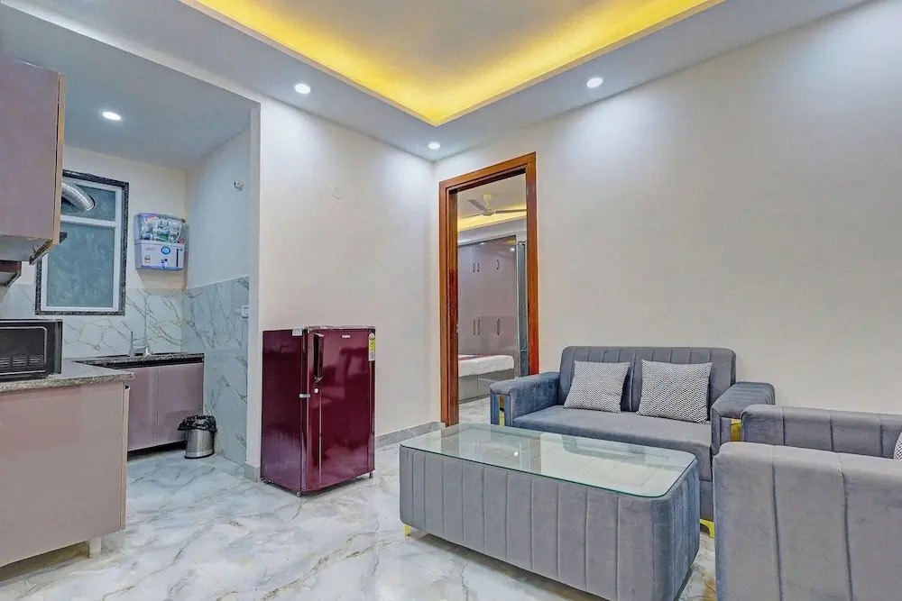 FabHotel Premier Stays - 800m from Artemis Hospitals Gurgaon