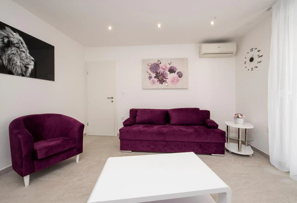 Lions apartment