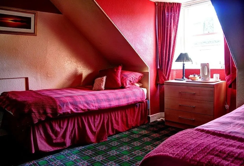 Atticus Central Guest House