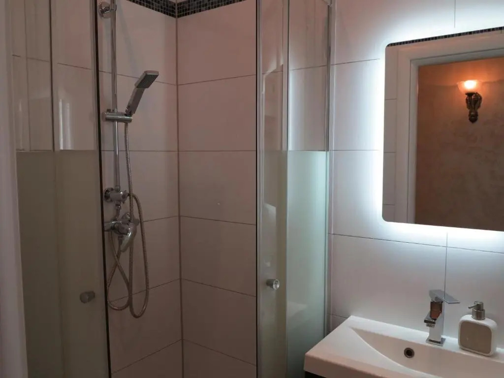 Small Luxury Kapitol Apartment