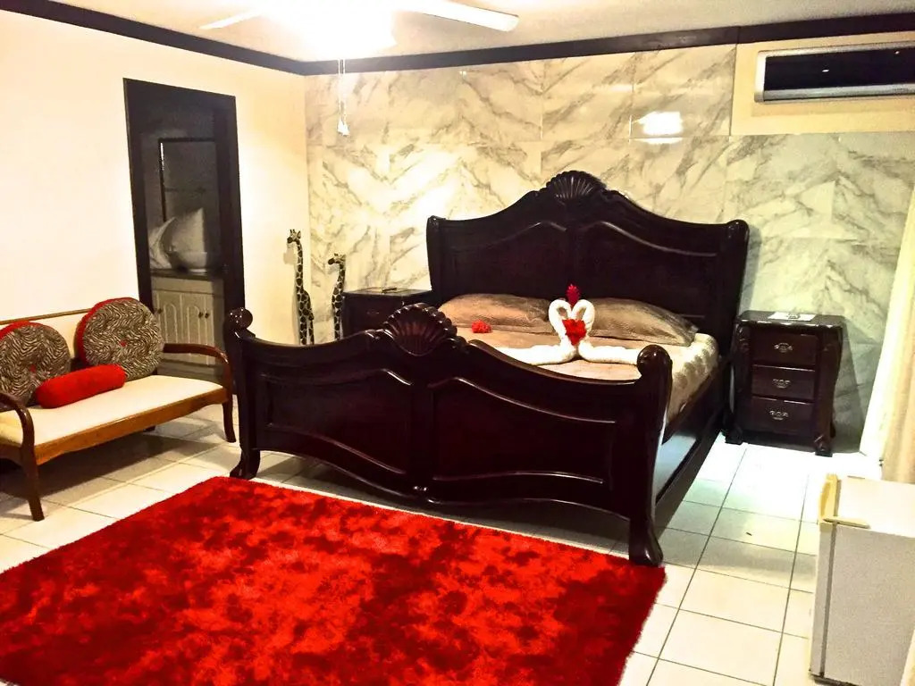 Tuanis Aparthotel