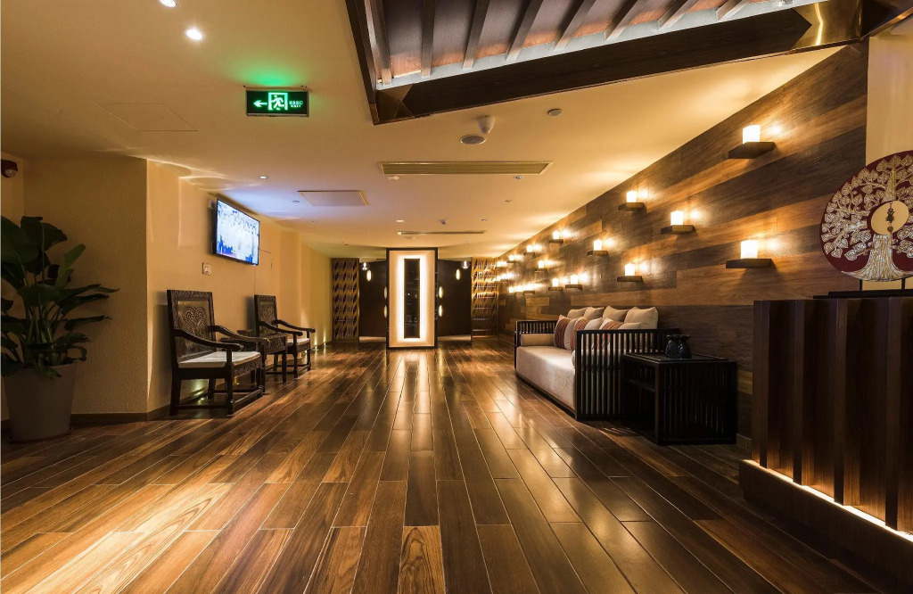 Similan Hotel Zhuhai-Gongbei Port High speed Railway Station